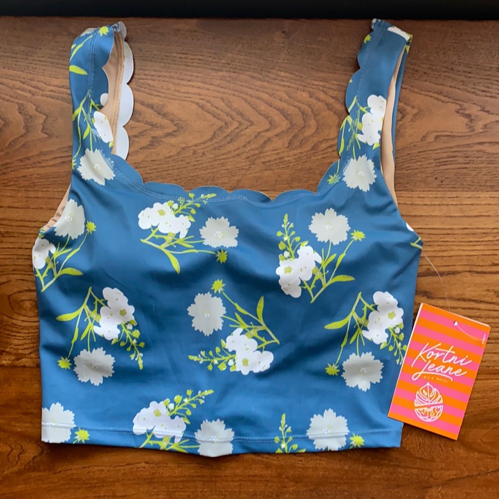 KJ Scallop Top - Blue Floral